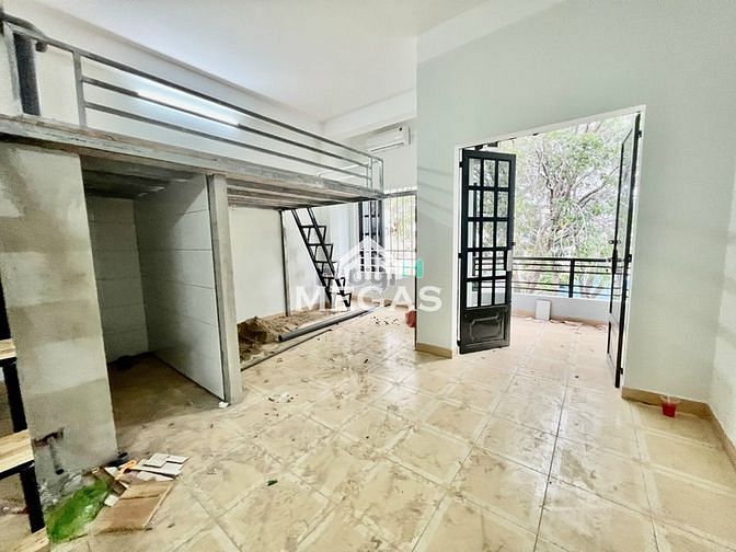 Hình ảnh Mb6623 nạp rút nhanh chóng có gác giá rẻ gần ĐH Văn Lang_cửa sổ ban công