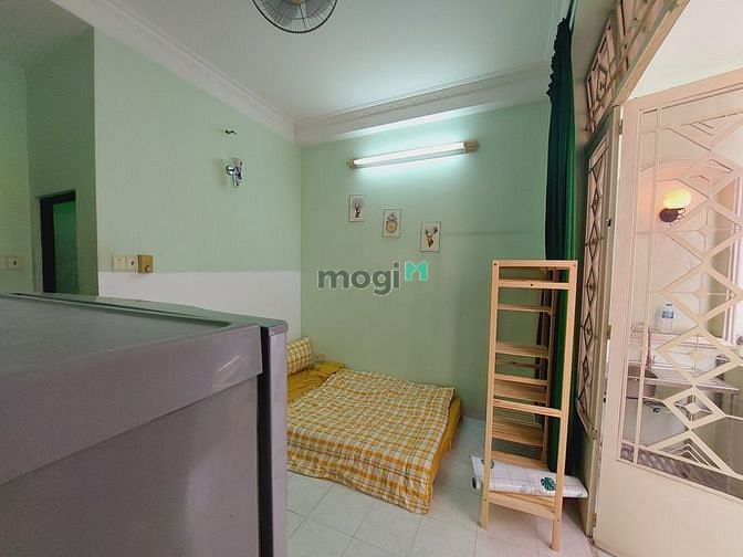 Hình ảnh CHDV Ban công Full nội thất trung tâm Q3