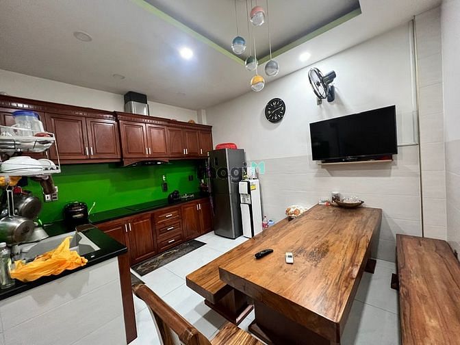 Hình ảnh Bán nhà 4 tầng Hẽm 3m cách Phạm Văn Đồng 70m