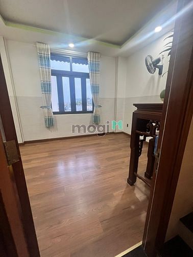 Hình ảnh Bán nhà 4 tầng Hẽm 3m cách Phạm Văn Đồng 70m