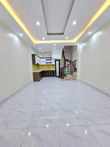 Hình ảnh Nhà Ba Đình mới tinh 5 tầng, chỉ 4 tỷ, 35m2.