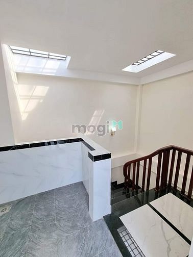 Hình ảnh Nhà Ba Đình mới tinh 5 tầng, chỉ 4 tỷ, 35m2.