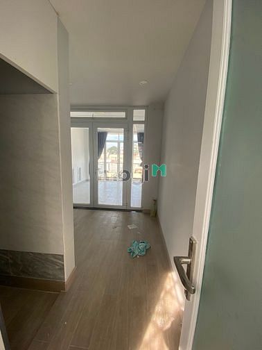 Hình ảnh Trống Căn Hộ Ban công View đẹp Và có 1 phòng riêng