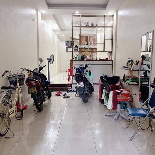 Hình ảnh ngõ 18 Mạc Thái Tổ- Cầu Giấy, dt 47m2X5T, 23tr/th