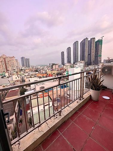 Hình ảnh Penhouse rộng 50m2 máy giặt riêng có bancony bình thạnh