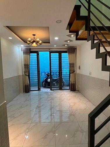 Hình ảnh Nhà đẹp, 24m2 đất, 2 lầu, 3 PN, Gần chợ Bà Chiểu