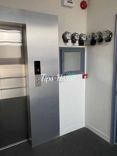 Hình ảnh Cho thuê tòa nhà CHDV MT Nguyễn Thái Bình, Q1