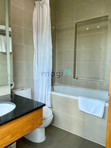 Hình ảnh Mb6623 nạp rút nhanh chóng tại Bình Thạnh_ Full nội thất với cửa sổ trời siêu thoáng mát