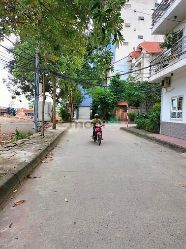 Hình ảnh Bán mảnh đất vàng ngọc thụy, 40.5 m2 đất, mặt tiền 10 m, giá 6.8 tỷ.