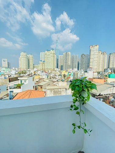 Hình ảnh Studio view cực đỉnh, lung linh về đêm