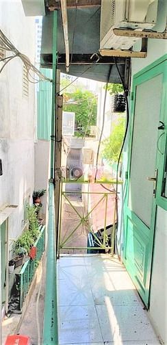 Hình ảnh Nhà cho thuê 221/17B Bến Vân Đồn, 2PN 2wc