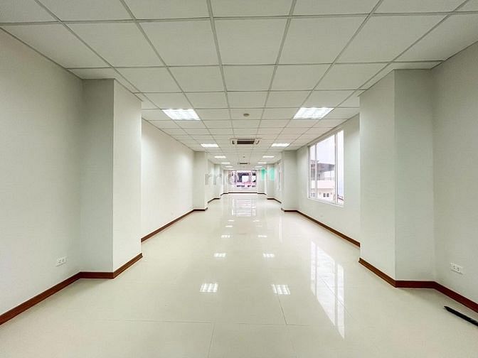 Hình ảnh Cho thuê nhà mặt phố Phó Đức Chính