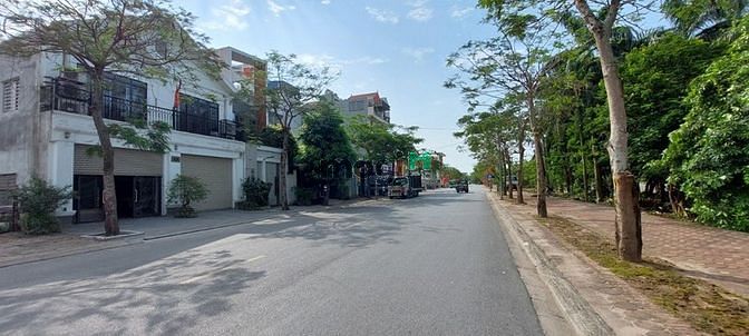 Hình ảnh Bán lỗ đất phân lô tại quận Long Biên-Hà Nội gần TTTM Vincom Long Biên