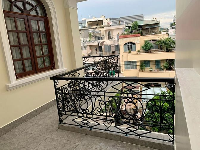 Hình ảnh Biệt thự đường Sư Vạn Hạnh Quận 10 DTSD 300m2