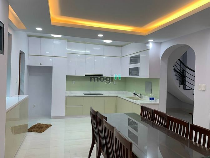 Hình ảnh Biệt thự đường Sư Vạn Hạnh Quận 10 DTSD 300m2