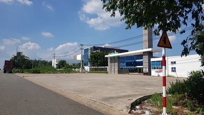 Hình ảnh Nợ bank mình bán 2 lô đất sát ĐH Việt Đức đối diện siêu thị giá 1,55tỷ