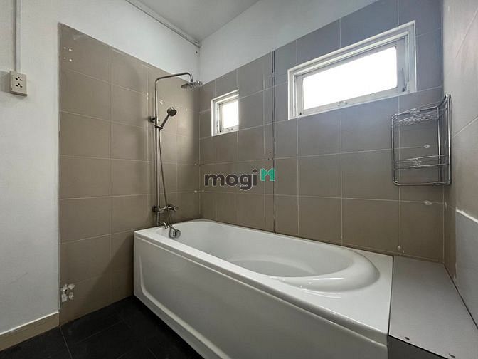Hình ảnh Mb6623 nạp rút nhanh chóng Penhouse cả một tầng_View cực đẹp với cửa sổ siêu lớn