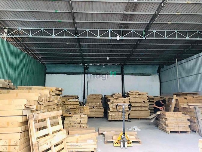Hình ảnh Cho Thuê Kho 260m2 Tân Kỳ Tân Quý CONT 40 TỚI KHO