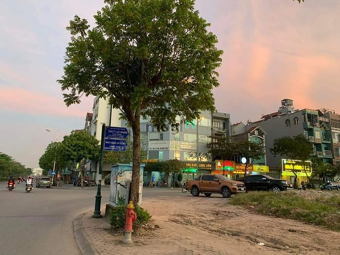 Hình ảnh BÁN GẤP mảnh đất 86M2 CỔ LINH, còn sót lại - KINH DOANH BẤT CHẤP.