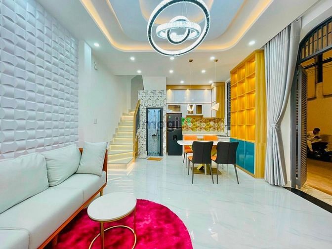 Hình ảnh Siêu phẩm đẹp lung linh full nội thất, rước về đón Tết ạ