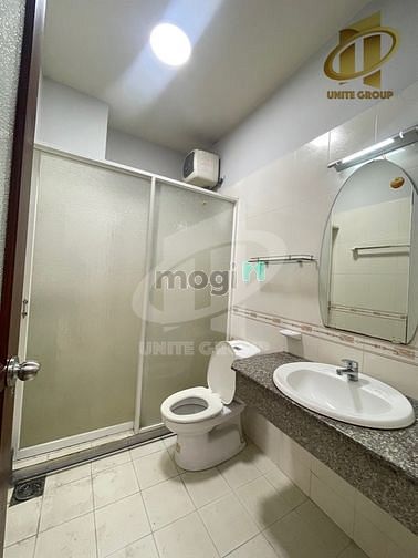 Hình ảnh Mb6623 nạp rút nhanh chóng full nội thất mới tinh vị trí trung tâm ngay đường NVC
