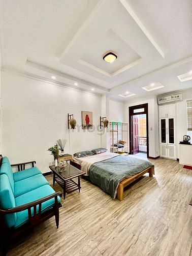 Hình ảnh Chdv 1pn có ban công và cửa sổ lớn