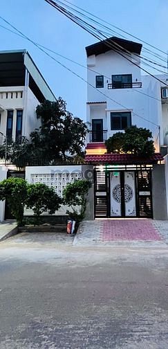 Hình ảnh Cho thuê nhà trệt 2 lầu đường số tân quy quận 7