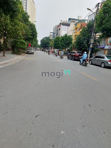 Hình ảnh Mặt phố Xã Đàn Đống Đa 60m, thông sàn Siêu Thị Nhà Thuốc Thời Trang.