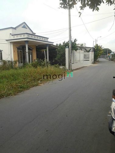 Hình ảnh Cần Vốn Bán Lô Đất Full Thổ Cư Bình Chánh 150m2 giá 957tr SH trao tay