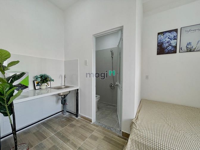 Hình ảnh STUDIO full nội thất - ngay ngã tư hàng xanh - cực mới