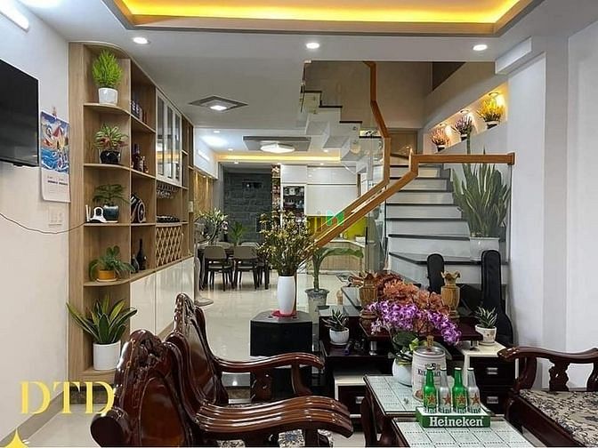 Hình ảnh Bán nhà tặng đất, vị trí đắc địa, cách oto 5m, 70m2, 6,6 tỷ