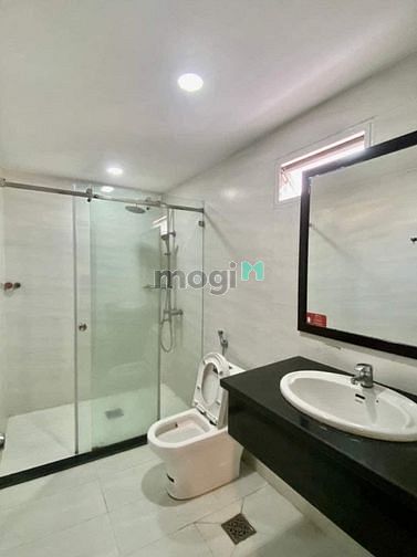 Hình ảnh Chdv_2Pn rộng rãi ngay trung tâm quận 1