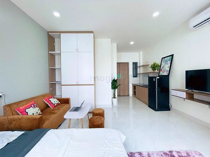 Hình ảnh studio ban công view đẹp ngay Phạm Văn Đồng