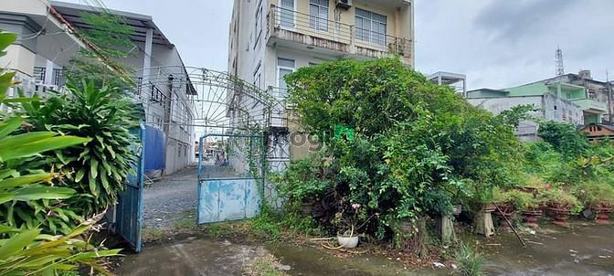 Hình ảnh Đất và nhà ngay chợ p2 thành phố Tân An Long An