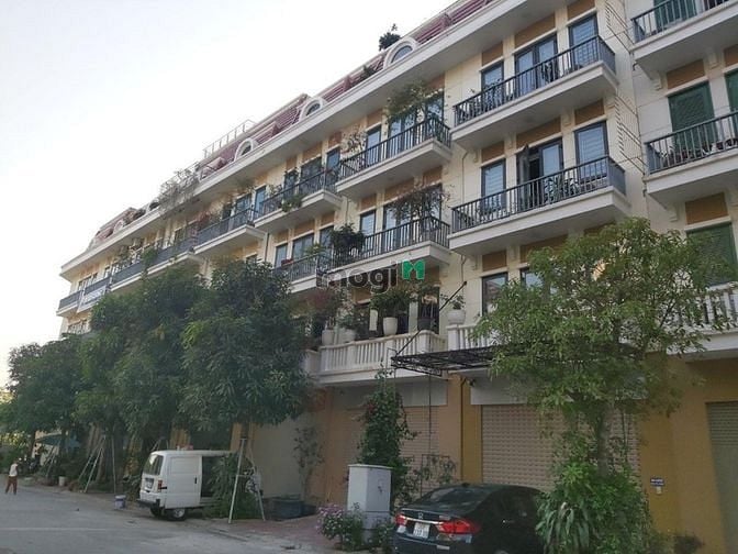 Hình ảnh Cho thuê LK sát Văn phú 63m2, 5 tầng, 8 phòng, 11triệu