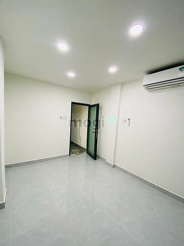 Hình ảnh Nhà Quận 1 3 Tầng 2 PN DTSD 60M2 Thương Lượng