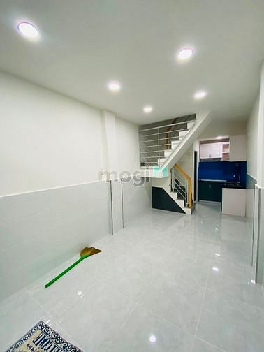 Hình ảnh Nhà Quận 1 3 Tầng 2 PN DTSD 60M2 Thương Lượng