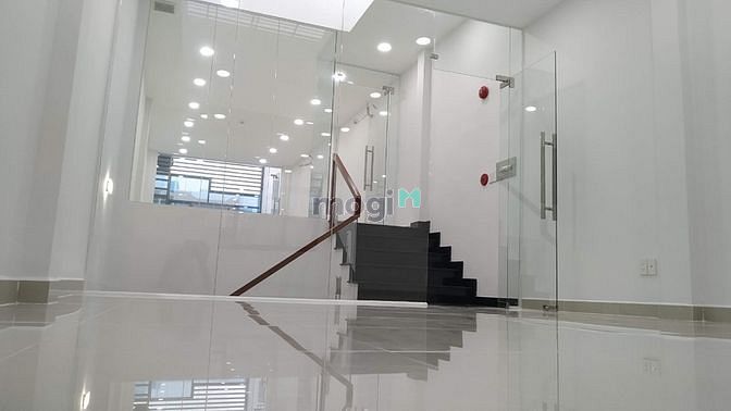 Hình ảnh Cho thuê nhà 371/2A Hai Bà Trưng, Quận 3