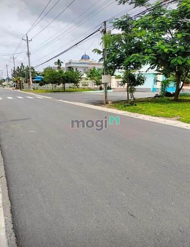 Hình ảnh Bán đất thổ 104m2 đường DT 826 đối diện Chợ Rạch Đào, Sổ hồng riêng