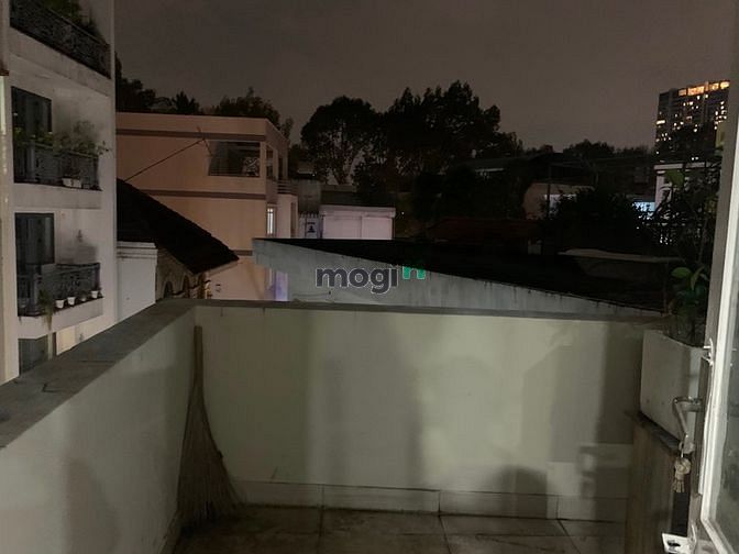 Hình ảnh Available - Mb6623 nạp rút nhanh chóng dịch vụ ban công Tô Hiến Thành quận 10