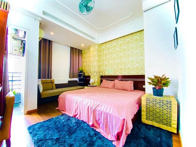 Hình ảnh CH ban công _ cửa sổ full nội thất ngay Bùi Viện Q1