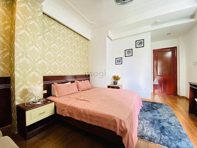 Hình ảnh CH ban công _ cửa sổ full nội thất ngay Bùi Viện Q1