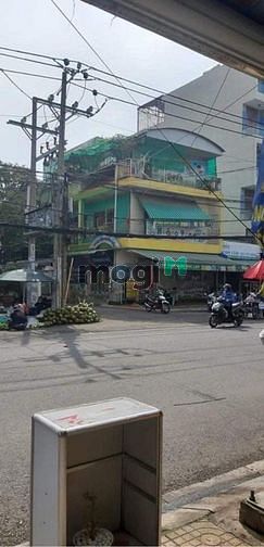 Hình ảnh Bán nhà mặt tiền Phạm Văn Bạch