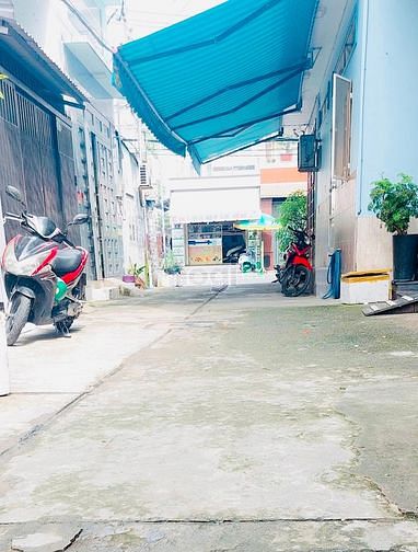 Hình ảnh 51m2- đường số 12- Chỉ 4,3tỷ- Sát MT- Bình Tân