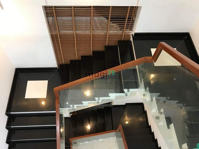 Hình ảnh Nhà 2 mặt tiền tại Bình Trưng Đông quận 2