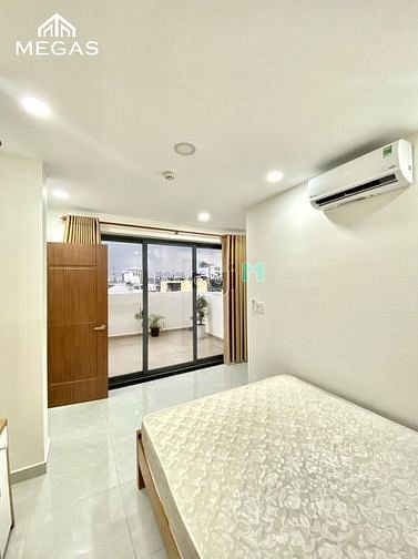 Hình ảnh Cho Thuê Căn Hộ Penthouse Ban Công Lớn Ngay THPT Phan Đăng Lưu