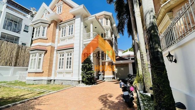 Hình ảnh Villa An Phú 400m2 hồ bơi 4500$ style cổ điển