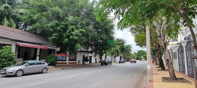 Hình ảnh Khuôn đất MT Nguyễn Văn Hưởng, P. Thảo Điền, Q2, 25x40, 998m2, 150 tỷ