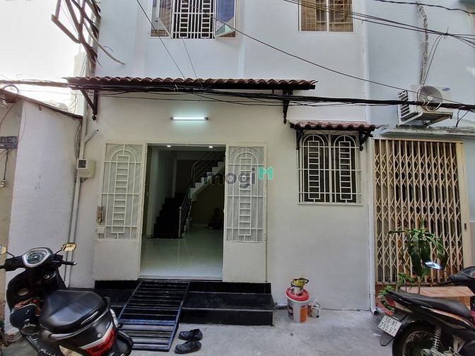 Hình ảnh 4.35 tỷ, nhà 2 lầu đúc, 2Pn, 3wc, 80m2 Sử dụng. Hẻm thoáng.