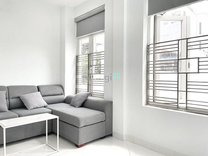 Hình ảnh Chdv full nội thất cao cấp ,ban công view tại Q1